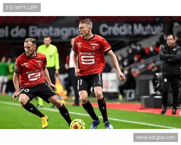 法甲第9轮焦点战雷恩主场惜败尼斯客队逆转取胜稳居积分榜前列