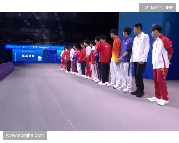 全运会跳水男子双人10米跳台决赛激烈角逐 强强对决诠释巅峰技术