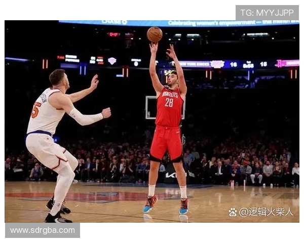 文班亚马半场表现起伏6分2板2帽5助攻却伴随4次失误 文班亚马半场表现起伏6分2板2帽5助攻却伴随4次失误